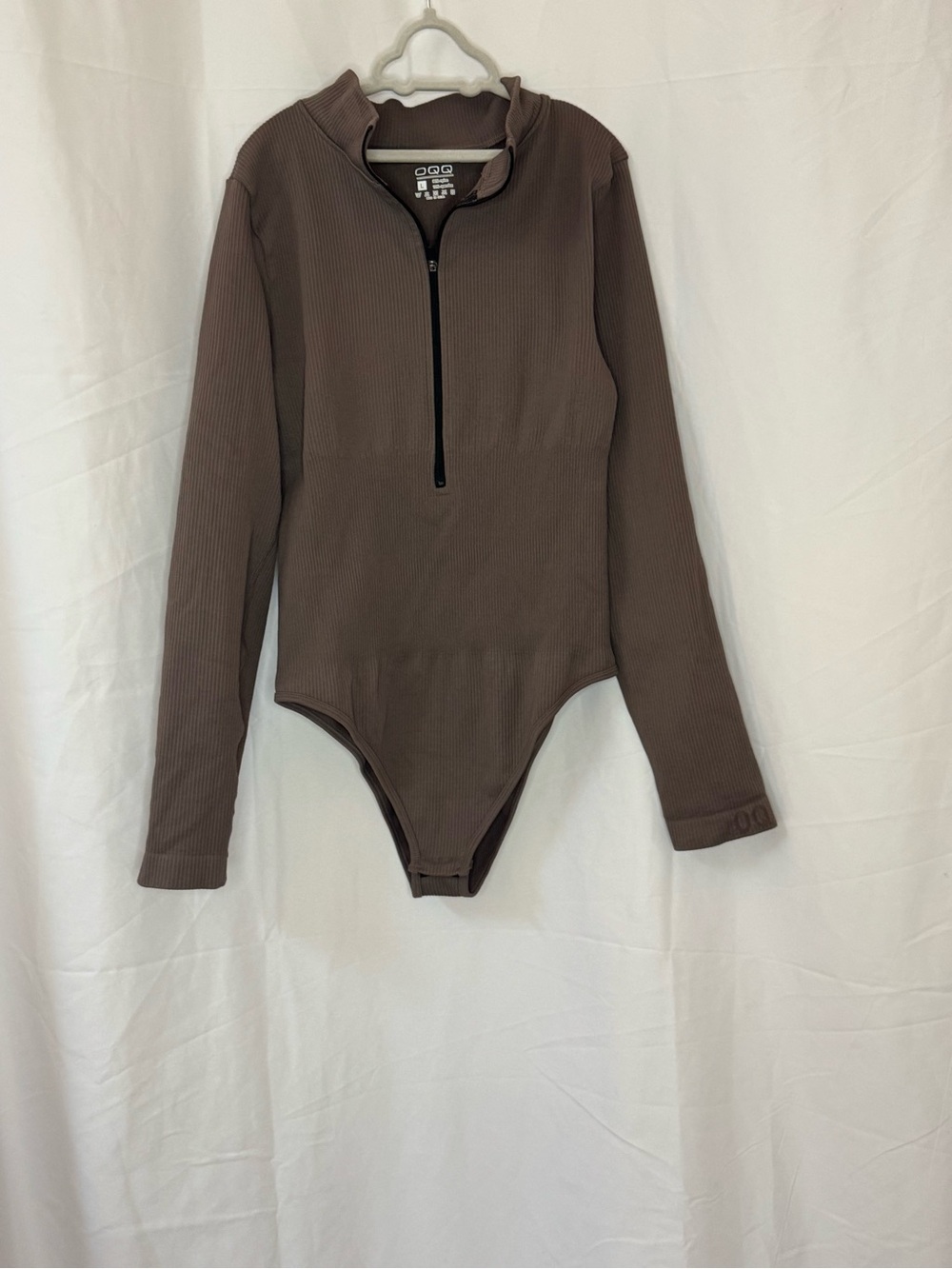 Long-Sleeve Ribbed One-Piece Bodysuit — Brown